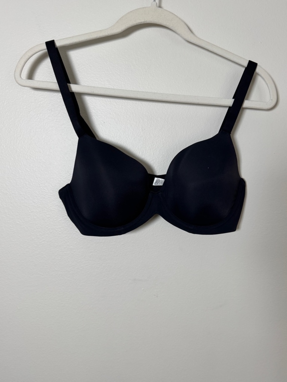 Figuras T-Shirt Bra 36C Charbon Dark Gray Smooth Cup NWT Underwire